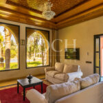 Villa d'exception au style arabo-andalou nichée dans son parc botanique