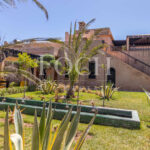 Villa d'exception au style arabo-andalou nichée dans son parc botanique