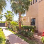 Villa d'exception au style arabo-andalou nichée dans son parc botanique