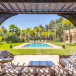 Villa d'exception au style arabo-andalou nichée dans son parc botanique