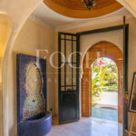 Villa d'exception au style arabo-andalou nichée dans son parc botanique