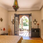 Villa d'exception au style arabo-andalou nichée dans son parc botanique