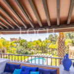 Villa d'exception au style arabo-andalou nichée dans son parc botanique