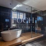 Signature Moderne: Villa de 916 m² avec Cinéma 4K et Hammam